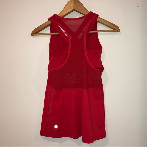 Lululemon Fast as Light 2 in 1 tank - Picture 4 of 5